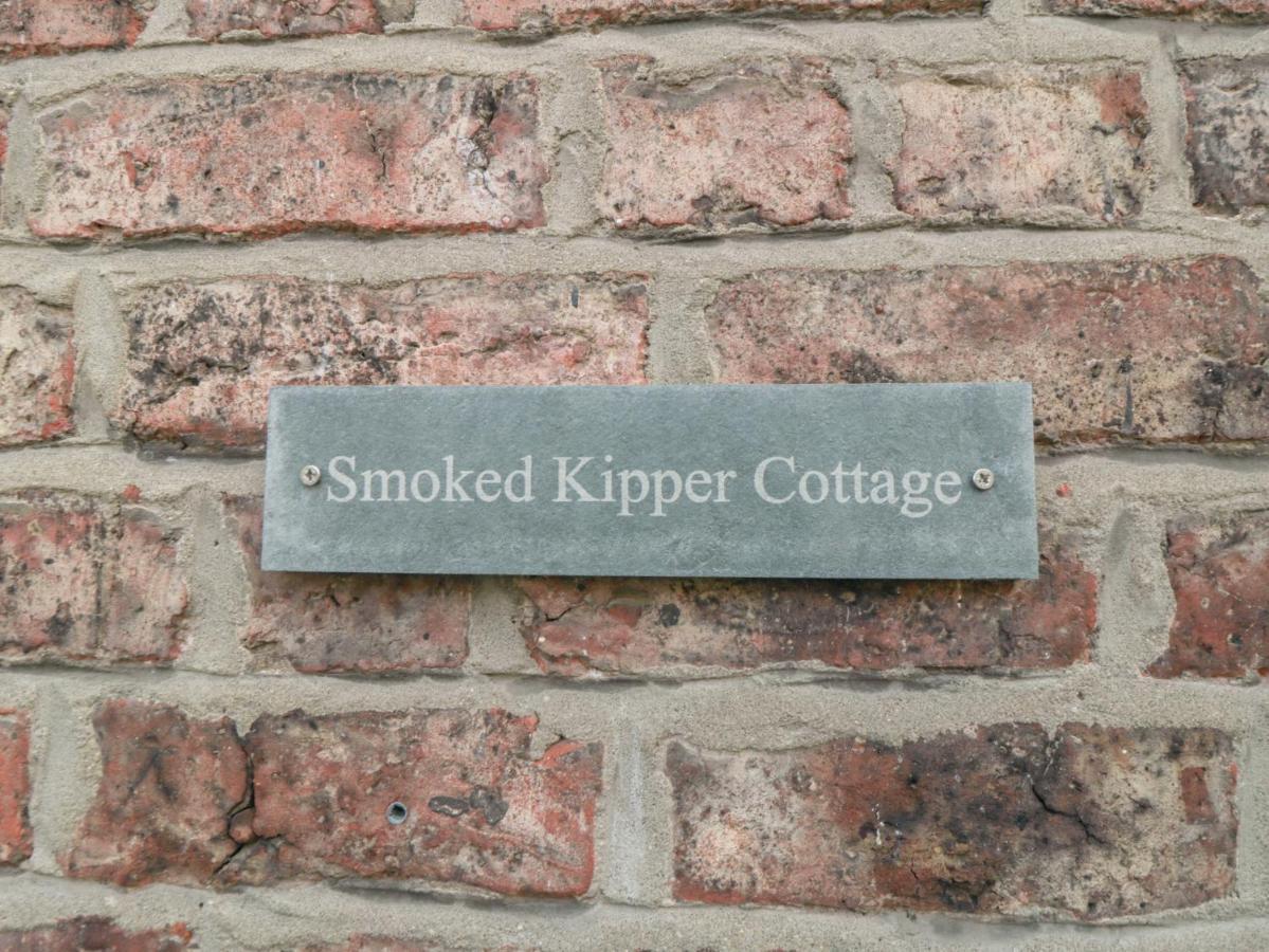 Smoked Kipper Cottage Whitby Exterior photo